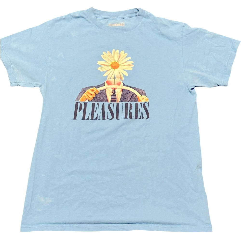 Pleasures short sleeve crewneck tee. Size M. GUC